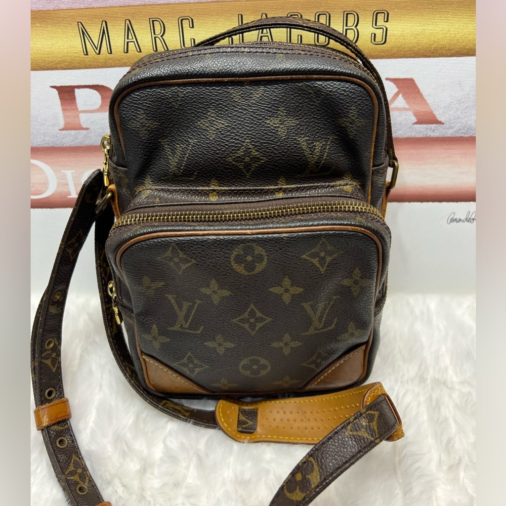 LOUIS VUITTON-TH0950 Amazone Monogram Canvas Crossbody